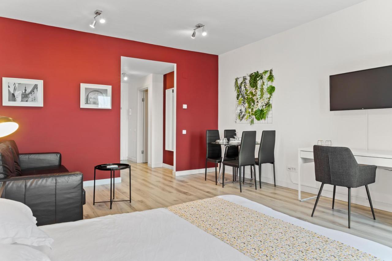 Aquarius: Upscale Flat In The Heart Of Bucharest! Apartman Kültér fotó