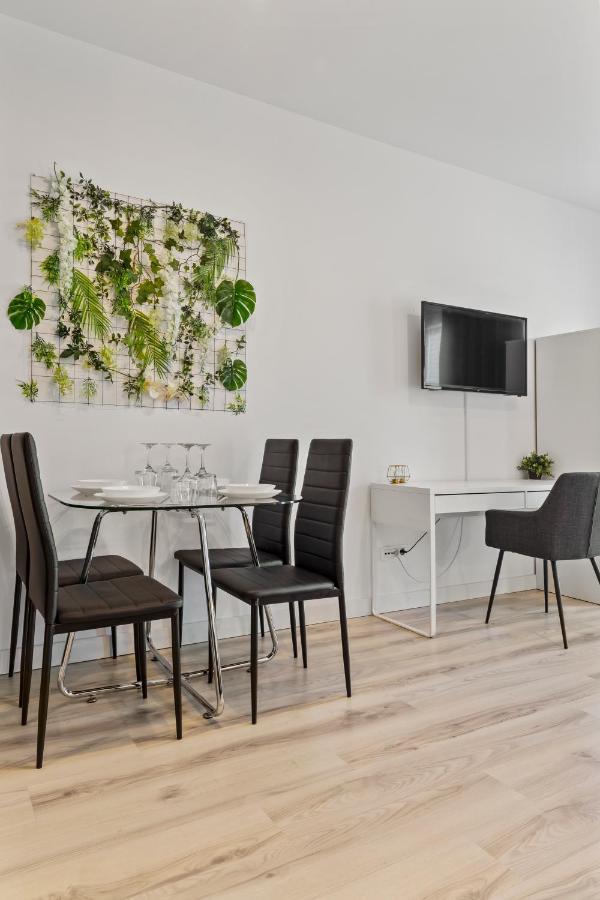 Aquarius: Upscale Flat In The Heart Of Bucharest! Apartman Kültér fotó