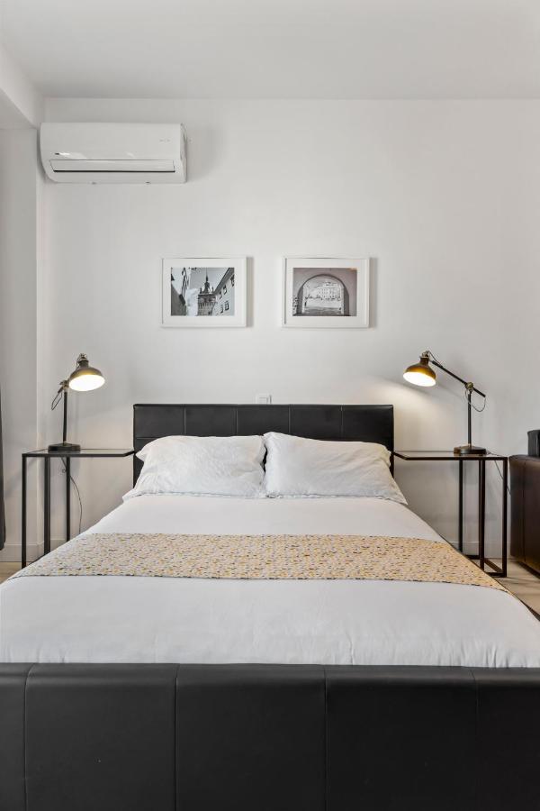 Aquarius: Upscale Flat In The Heart Of Bucharest! Apartman Kültér fotó