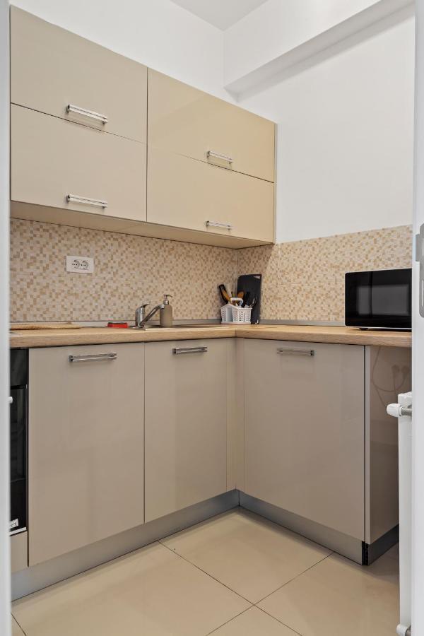 Aquarius: Upscale Flat In The Heart Of Bucharest! Apartman Kültér fotó