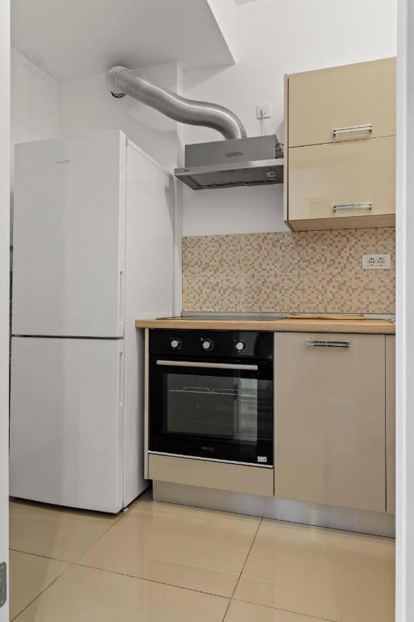 Aquarius: Upscale Flat In The Heart Of Bucharest! Apartman Kültér fotó