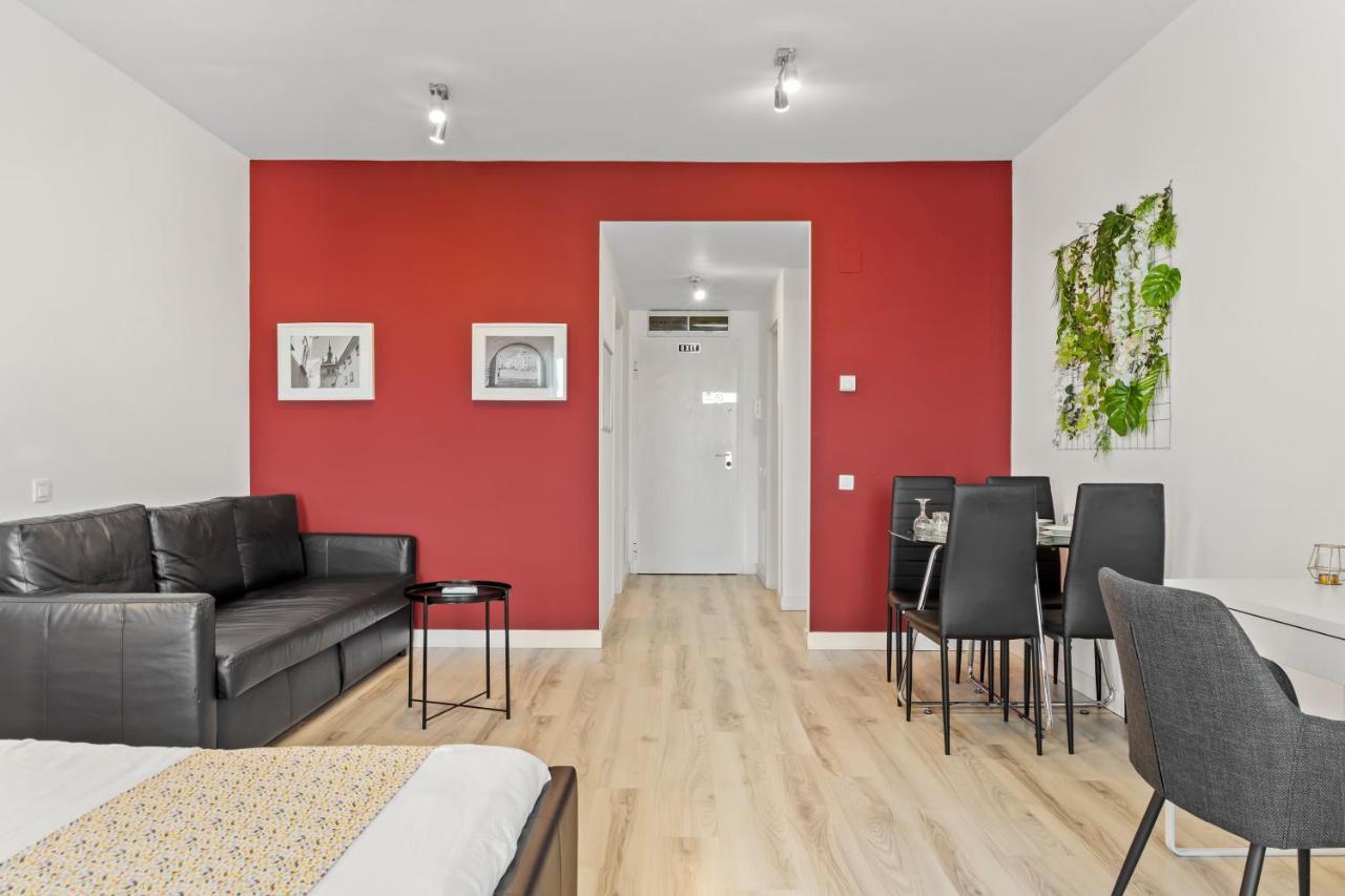 Aquarius: Upscale Flat In The Heart Of Bucharest! Apartman Kültér fotó